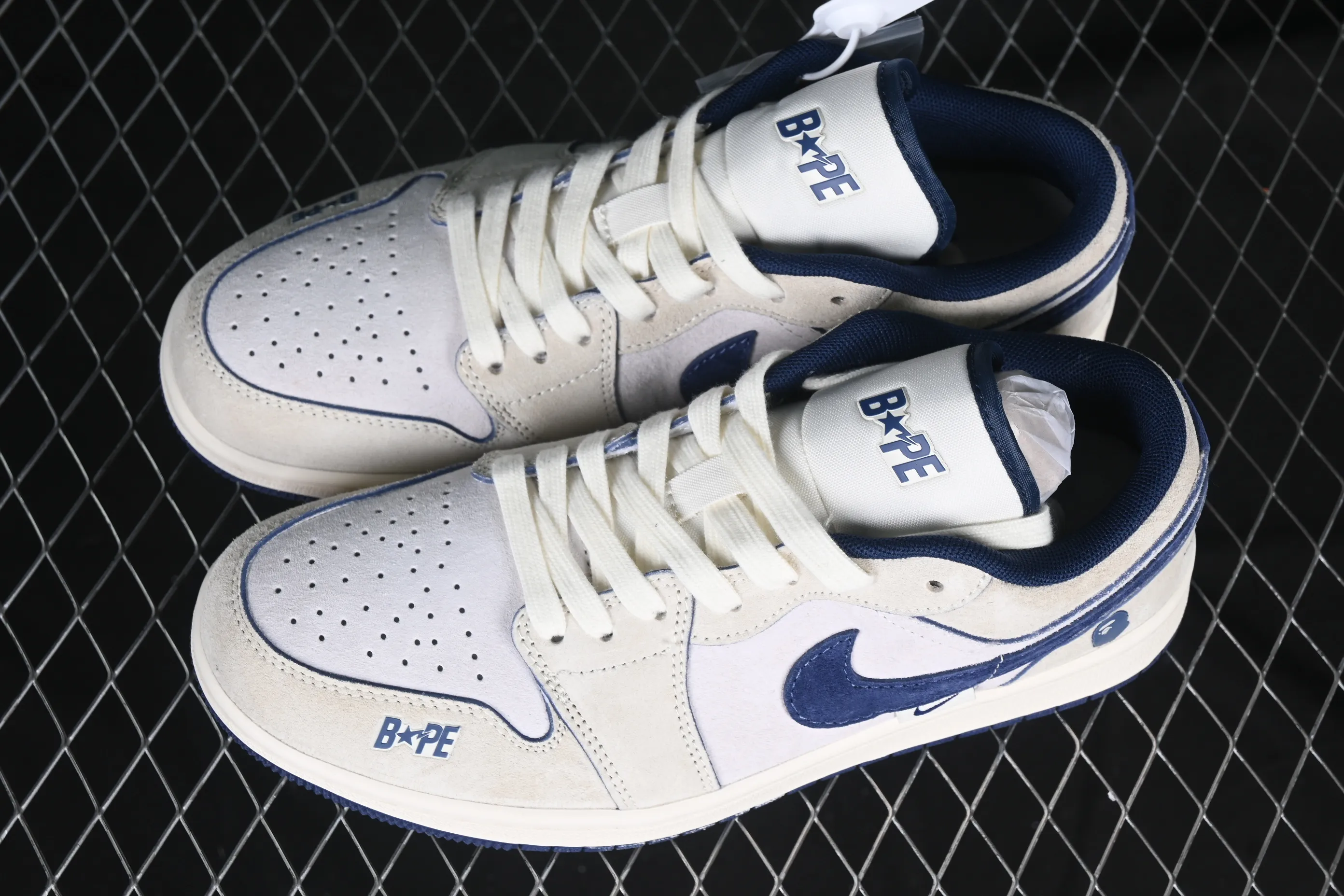All categories Air Jordan Jordan series basketball shoes Air Jordan 1 Low High-end customized low-top sneakers Air Jordan 1 Low AJ1 Joe 1 Bape co-branded transparent blue high-end customized low-top retro basketball shoes DM9188-007